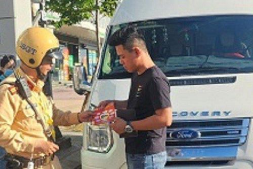 Tp.Đà Nẵng: Tổng kiểm soát xe khách và container