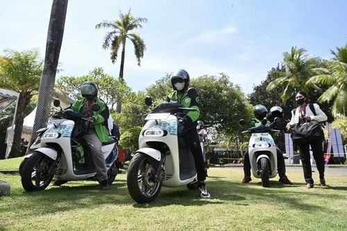 Indonesia với kế hoạch chuyển đổi xe máy thông thường sang xe điện