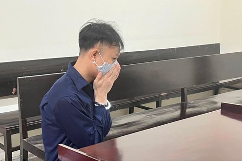 Đại diện nghệ sĩ để môi giới bán dâm, bị cáo lãnh án