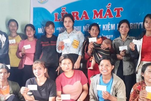 Phụ nữ Chư Pưh tiết kiệm để mua bảo hiểm y tế