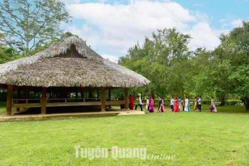 Mùa thu ở Tân Trào