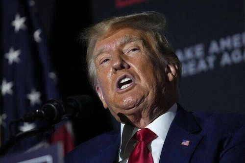 Quốc tế nổi bật: Ông Donald Trump tiếp tục 'dính đòn'