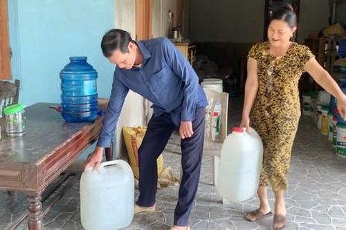 Nhà máy nước hơn 12 tỷ đồng ngưng hoạt động vì nguồn nước bị cạn