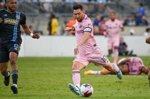 Messi ghi bàn từ khoảng cách 33m, giúp Inter Miami vào chung kết