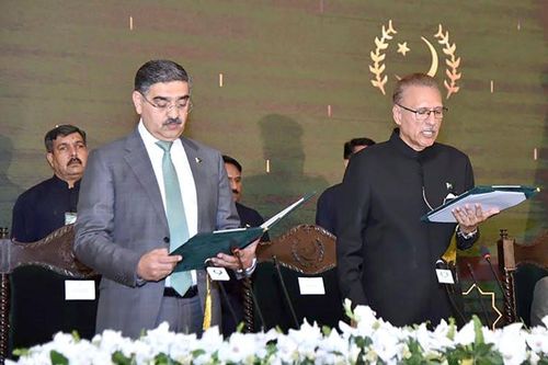 Pakistan bổ nhiệm Thủ tướng tạm quyền: Kỳ vọng sớm hóa giải những thách thức