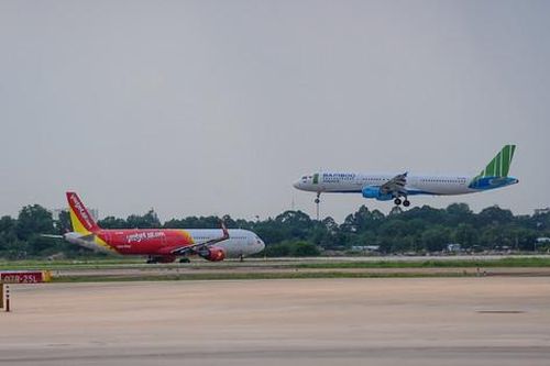 Sân bay Tân Sơn Nhất nâng cao tỷ lệ chuyến bay an toàn, đúng giờ