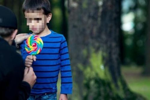 Chuyên gia tâm lý 'mách' cha mẹ cách để phòng tránh con bị bắt cóc