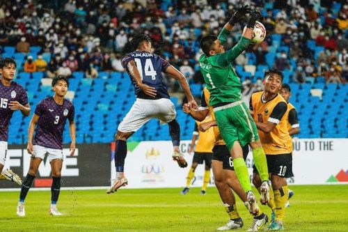 Lịch thi đấu bóng đá hôm nay 17/8: Trực tiếp Cúp C2 châu Âu