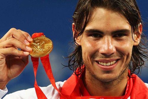 Ngày này 15 năm trước, Nadal giành tấm HCV lịch sử, ngay cả Federer và Djokovic giờ vẫn khao khát
