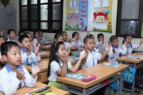 Mùa tựu trường nhân ái