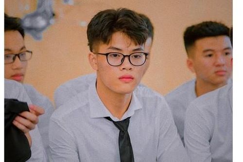 Nam sinh Ngoại Thương chia sẻ bí quyết đạt thành tích học tập ấn tượng và câu chuyện làm trái ngành