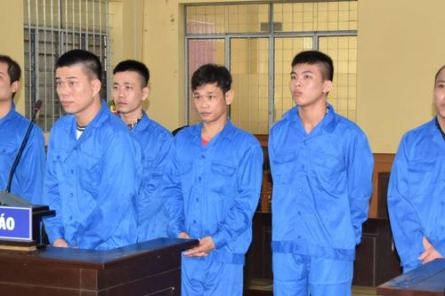 Xét xử nhóm ngư phủ dìm bạn thuyền xuống biển đến chết