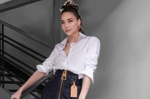 Sao Việt: Ca sĩ Hồ Ngọc Hà sang chảnh, thời thượng với đồ hiệu