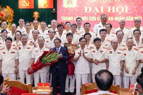 Xây dựng Hội Cựu Công an nhân dân trong sạch, vững mạnh về chính trị, tư tưởng và tổ chức