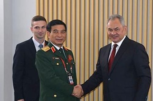 Việt Nam luôn coi trọng hợp tác phát triển quốc phòng với Nga