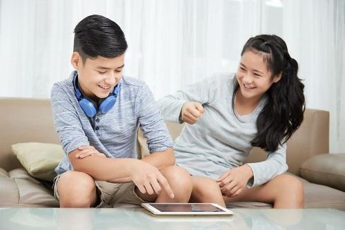 Giáo dục giới tính cho con: Đừng vì ngại mà để con lầm lỡ