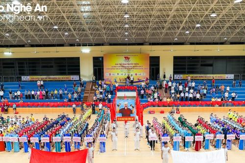 Gần 1.300 vận động viên tham gia Giải thể thao truyền thống Đảng bộ Khối các cơ quan tỉnh Nghệ An