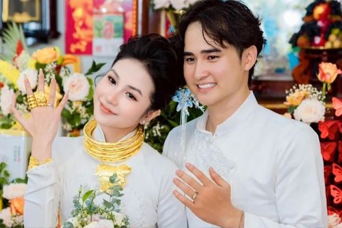 Cô dâu Đồng Tháp gây sốt khi nhận được sính lễ khủng trong ngày cưới