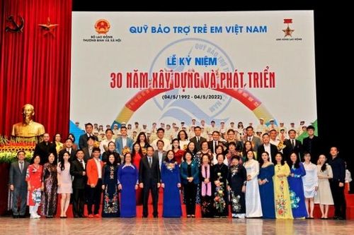 Nhiều dự án ý nghĩa bảo vệ trẻ em Việt Nam