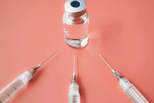 Biến thể phụ Eris không đủ khiến người dân quan tâm tới loại vaccine mới
