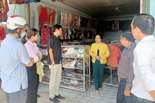 Giám sát công tác cho vay vốn giải quyết việc làm ở huyện Châu Phú