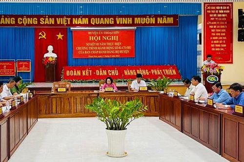 Huyện ủy Thoại Sơn sơ kết 3 năm thực hiện Chương trình hành động 02-Ctr/HU của Ban Chấp hành Đảng bộ huyện