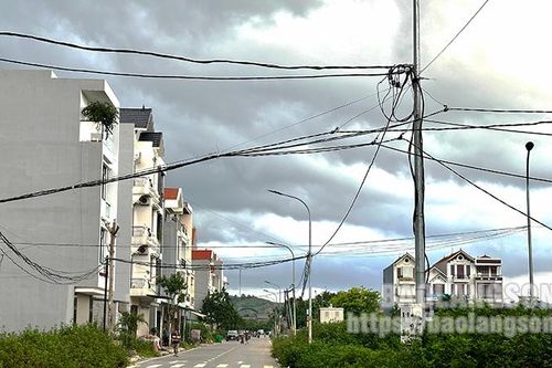 Khu đô thị Phú Lộc I – II: Tiềm ẩn nguy cơ mất an toàn từ việc tự kéo điện