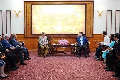 Lãnh đạo tỉnh tiếp xã giao đoàn công tác Văn phòng Tổ chức Y tế thế giới Khu vực Tây Thái Bình Dương