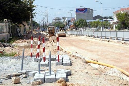 Thừa Thiên – Huế: Yêu cầu xử lý nhà thầu vi phạm hợp đồng, thi công chậm tiến độ