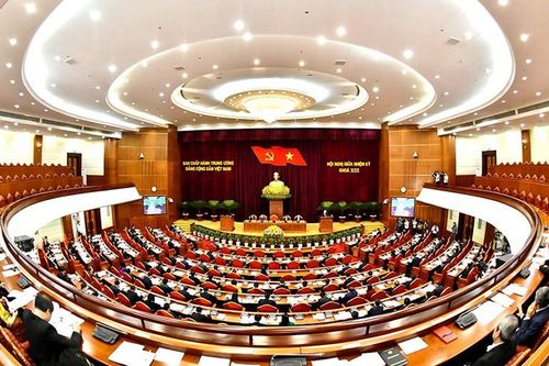 Đem sức ta mà tự giải phóng cho ta