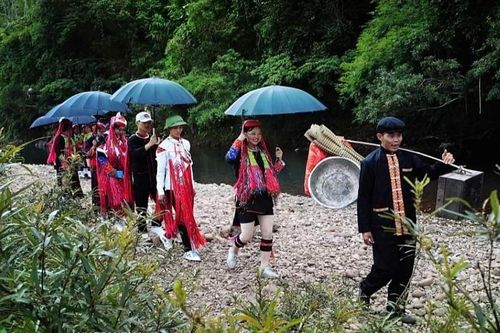 Bảo tồn và phát huy bản sắc văn hóa dân tộc, nâng cao đời sống đồng bào DTTS ở Tiên Yên