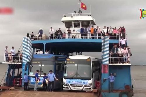 Hải Phòng thay đổi giờ chạy phà biển ra đảo Cát Bà