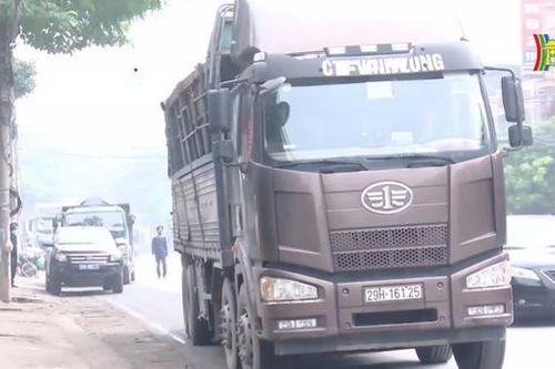 Phạt gần 1500 xe quá khổ, quá tải từ đầu năm