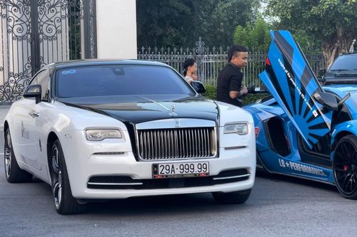 Hà Nội: Dàn xe tụ tập khoe biển số siêu đẹp được định danh vĩnh viễn