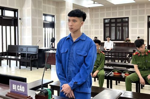 'Giải cứu' mẹ sau trận đánh ghen, nam thanh niên đâm người trọng thương