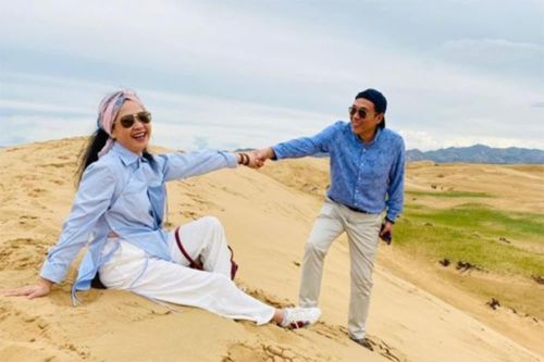 Mừng sinh nhật vợ, NSƯT Đỗ Kỷ khoe loạt ảnh 'ríu rít như đôi chim cu'