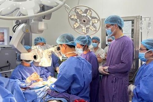 Chuyển bệnh viện thuộc Bộ Y tế về Hà Nội quản lý: Vỡ kết cấu, kiến trúc hệ thống khám chữa bệnh