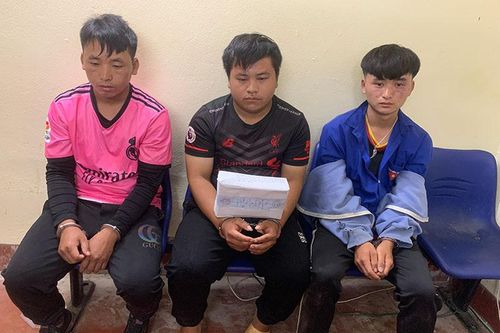 Bỏ tiền triệu thuê 2 người cùng thôn vận chuyển 2 bánh heroin
