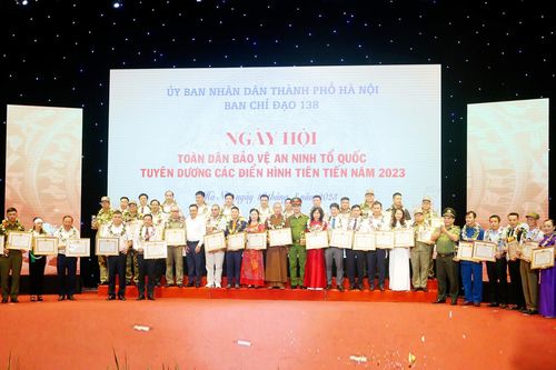 'Sức mạnh lòng dân - Vì Thủ đô bình yên'