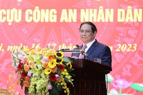 Tô thắm thêm hình ảnh đẹp của chiến sĩ công an nhân dân