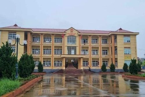 Nam Định: Khai trừ Đảng chủ tịch xã và cấp dưới quan hệ bất chính