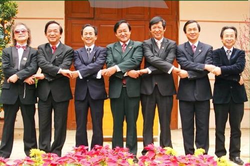 Phát huy vai trò của gia đình, dòng họ trong xây dựng xã hội học tập (Bài 1): 'Vượt khó' nuôi con ăn học...
