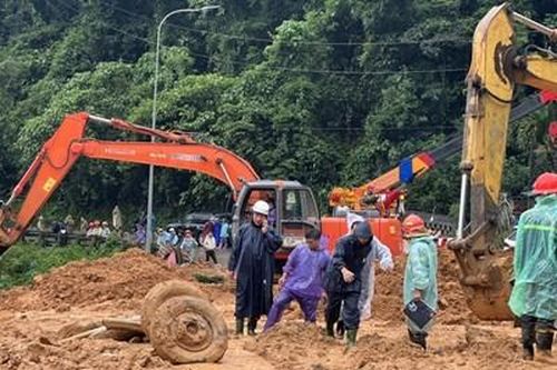 Khen thưởng 23 tập thể và cá nhân tham gia cứu hộ vụ sạt lở tại đèo Bảo Lộc, Lâm Đồng