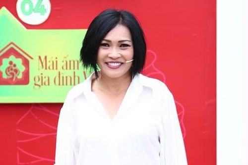 Phương Thanh xúc động kể chuyện mất cha khi mới 13 tuổi: 'Tới con tôi cũng mồ côi cha giống tôi'