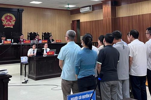 'Thông thầu', nguyên giám đốc và nhiều cán bộ Sở GD-ĐT Thanh Hóa lãnh án