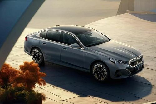 Cận cảnh BMW 5-Series 2024 dành riêng cho thị trường Trung Quốc
