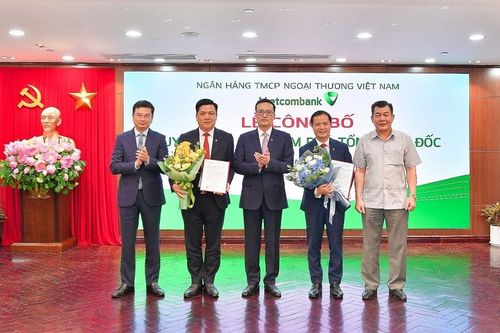 Vietcombank bổ nhiệm hai Phó Tổng Giám đốc mới và một số nhân sự lãnh đạo tại trụ sở chính, chi nhánh
