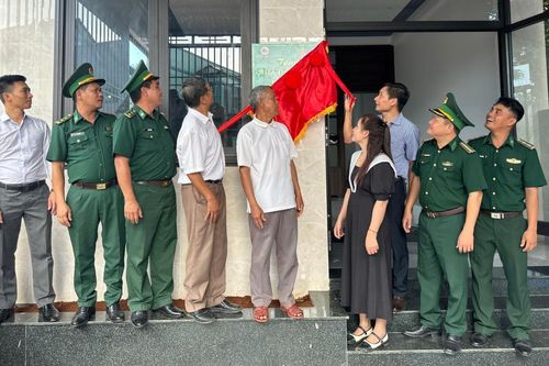 BĐBP Quảng Trị: Trao tặng 3 căn nhà cho gia đình quân nhân và thân nhân liệt sĩ