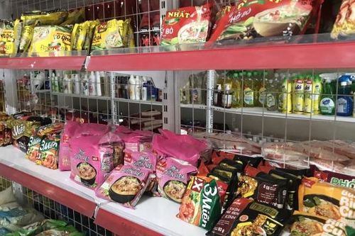Hà Nội: Nhiều hàng hóa, thực phẩm thiết yếu tăng theo giá gạo