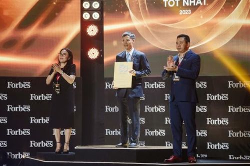 Phân bón Cà Mau vào Top 50 doanh nghiệp niêm yết tốt nhất 2023